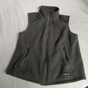 Patagonia Gray Vest with High Collar and Zipper